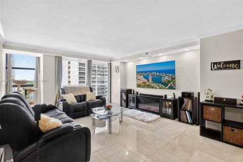 Copropriété à vendre à Miami Beach, Floride: 2 chambres, 126.35 m2 № 1924572 - photo 3