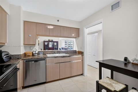 Copropriété à vendre à Miami Beach, Floride: 2 chambres, 126.35 m2 № 1924572 - photo 7