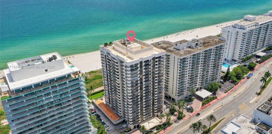 Condo à Miami Beach, Floride, 2 chambres № 1924572