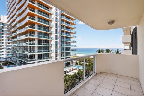 Copropriété à vendre à Miami Beach, Floride: 2 chambres, 126.35 m2 № 1924572 - photo 23