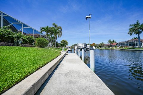 House in Punta Gorda, Florida 3 bedrooms, 255.3 sq.m. № 2101154 - photo 30