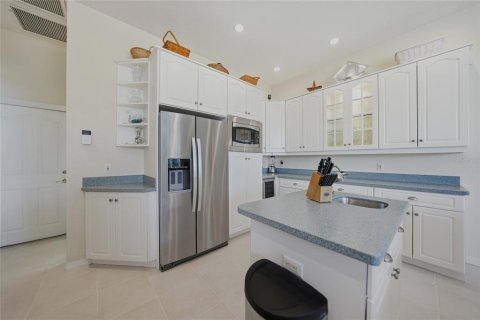 House in Punta Gorda, Florida 3 bedrooms, 255.3 sq.m. № 2101154 - photo 21