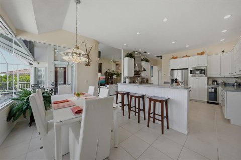 House in Punta Gorda, Florida 3 bedrooms, 255.3 sq.m. № 2101154 - photo 18