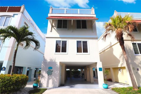 Condominio en venta en Marathon, Florida, 3 dormitorios, 138.7 m2 № 1978448 - foto 3