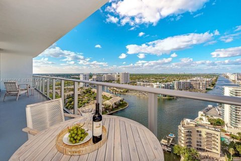 Condominio en venta en Hollywood, Florida, 2 dormitorios, 99.87 m2 № 2054744 - foto 22