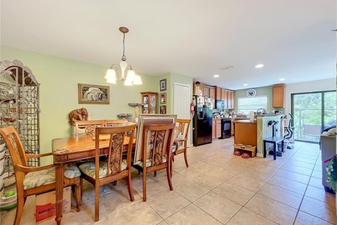 Touwnhouse à vendre à Sanford, Floride: 4 chambres, 164.16 m2 № 2406720 - photo 9
