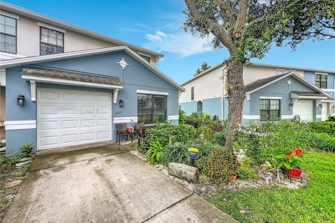 Touwnhouse à vendre à Sanford, Floride: 4 chambres, 164.16 m2 № 2406720 - photo 3