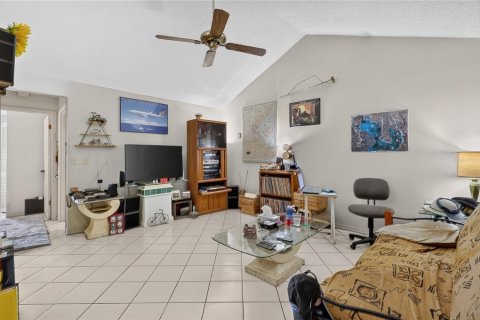 House in Safety Harbor, Florida 2 bedrooms, 91.04 sq.m. № 2204726 - photo 6