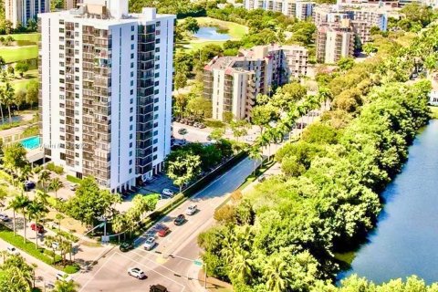 Copropriété à vendre à Aventura, Floride: 1 chambre, 75.25 m2 № 1926693 - photo 24