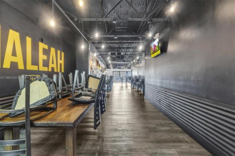 Immobilier commercial à vendre à Hialeah, Floride № 1862405 - photo 11
