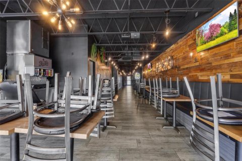 Immobilier commercial à vendre à Hialeah, Floride № 1862405 - photo 6