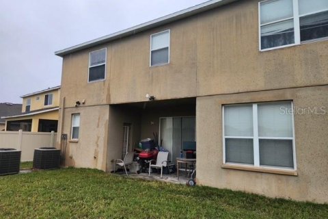 Casa en venta en Tampa, Florida, 5 dormitorios, 327.67 m2 № 1718995 - foto 5