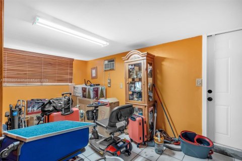 Купить виллу или дом в Майами, Флорида 1 комната, 151.9м2, № 1960205 - фото 16