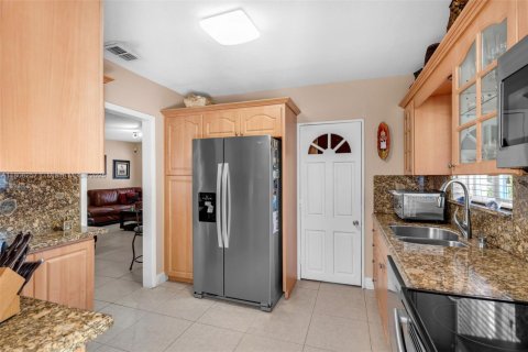 Купить виллу или дом в Майами, Флорида 1 комната, 151.9м2, № 1960205 - фото 13