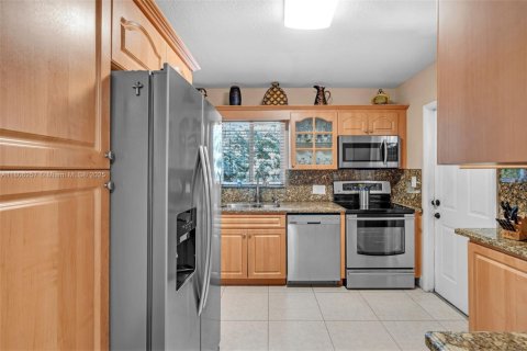 Купить виллу или дом в Майами, Флорида 1 комната, 151.9м2, № 1960205 - фото 12