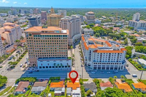 Купить виллу или дом в Майами, Флорида 1 комната, 151.9м2, № 1960205 - фото 1