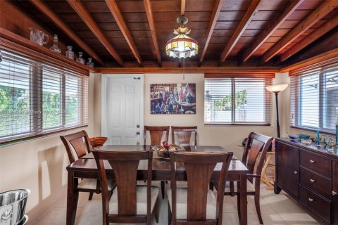 Купить виллу или дом в Майами, Флорида 1 комната, 151.9м2, № 1960205 - фото 10