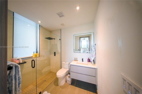 Villa ou maison à vendre à North Bay Village, Floride: 6 chambres, 436.92 m2 № 2017044 - photo 18