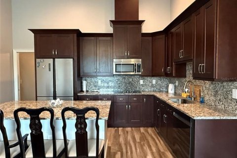 Appartement à louer à North Port, Floride: 2 chambres, 92.9 m2 № 2211855 - photo 4