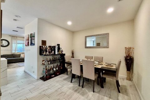 Adosado en alquiler en Homestead, Florida, 3 dormitorios, 158.31 m2 № 1857471 - foto 11