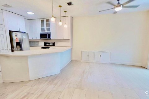 Adosado en alquiler en Homestead, Florida, 3 dormitorios, 158.31 m2 № 1857471 - foto 19