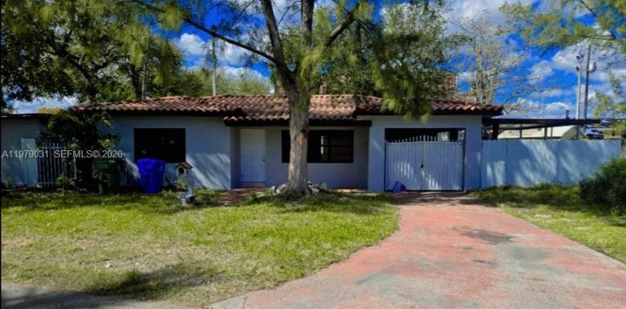 Коммерческая недвижимость в Майами, Флорида 210.89м2 № 2048510