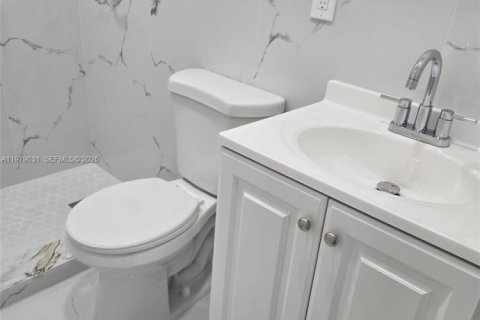 Купить коммерческую недвижимость в Майами, Флорида 210.89м2, № 2048510 - фото 4