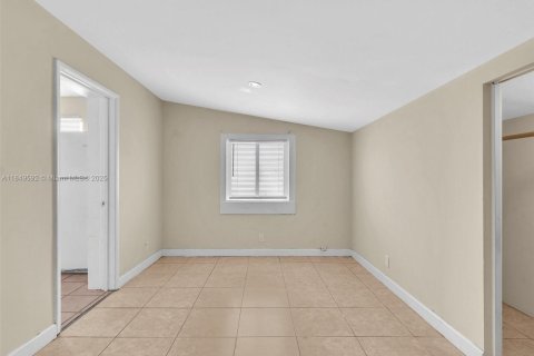 Casa en alquiler en Davie, Florida, 3 dormitorios, 91.51 m2 № 1962768 - foto 29