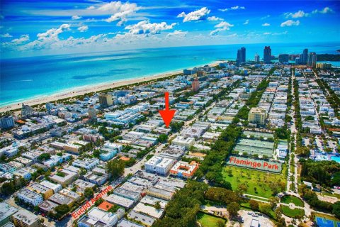 Condo in Miami Beach, Florida  № 1960054 - photo 10