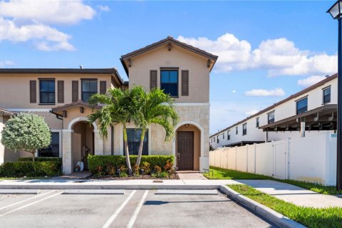 Adosado en Hialeah, Florida 3 dormitorios, 143.07 m2 № 1967990