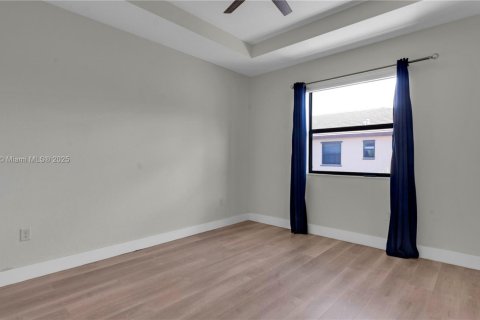 Adosado en venta en Hialeah, Florida, 3 dormitorios, 143.07 m2 № 1967990 - foto 28
