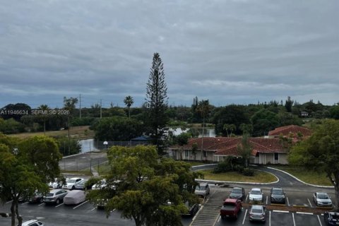 Condo in Lauderhill, Florida, 1 bedroom  № 2002890 - photo 23