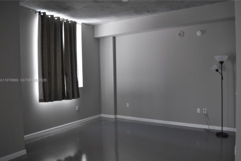 Снять в аренду кондоминиум в Майами, Флорида 1 спальня, 66.15м2, № 2047440 - фото 10