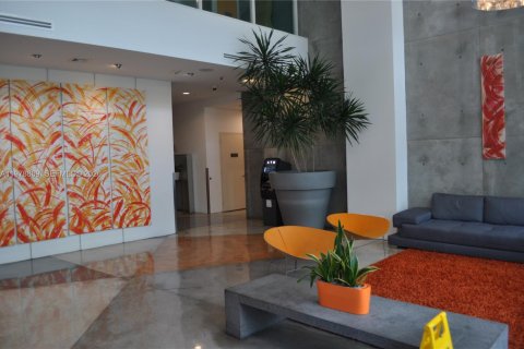 Снять в аренду кондоминиум в Майами, Флорида 1 спальня, 66.15м2, № 2047440 - фото 2