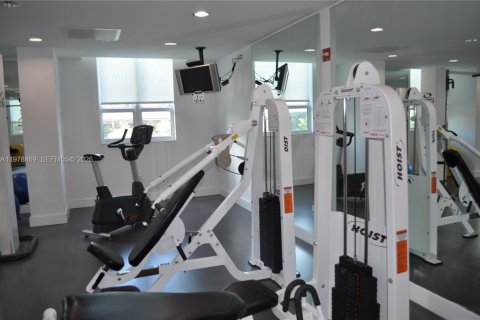 Снять в аренду кондоминиум в Майами, Флорида 1 спальня, 66.15м2, № 2047440 - фото 23