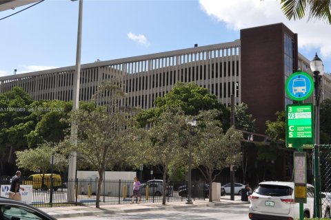 Снять в аренду кондоминиум в Майами, Флорида 1 спальня, 66.15м2, № 2047440 - фото 18