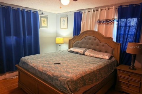 Villa ou maison à louer à Orlando, Floride: 3 chambres, 223.24 m2 № 2432679 - photo 7