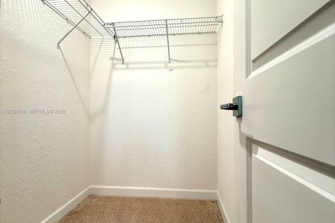 Townhouse in Homestead, Florida 4 bedrooms, 127.65 sq.m. № 2179806 - photo 10