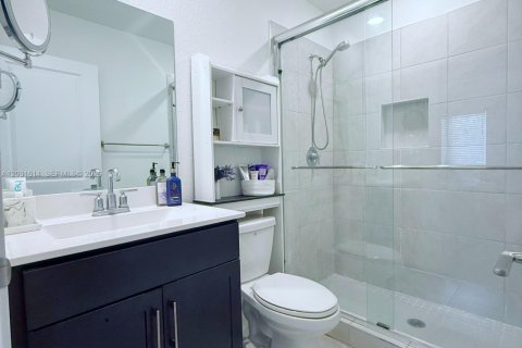 Townhouse in Homestead, Florida 4 bedrooms, 127.65 sq.m. № 2179806 - photo 9