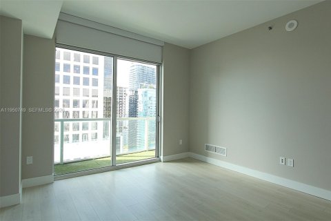 Condo in Miami, Florida, 2 bedrooms № 2007007 - photo 23