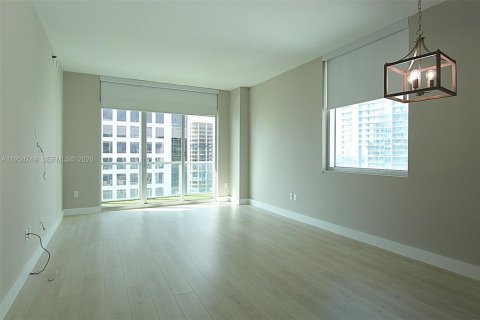 Condo in Miami, Florida, 2 bedrooms № 2007007 - photo 5