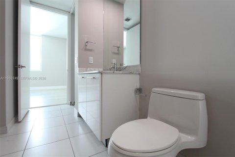 Condo in Miami, Florida, 2 bedrooms № 2007007 - photo 14