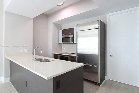 Condo in Miami, Florida, 2 bedrooms № 2007007 - photo 7