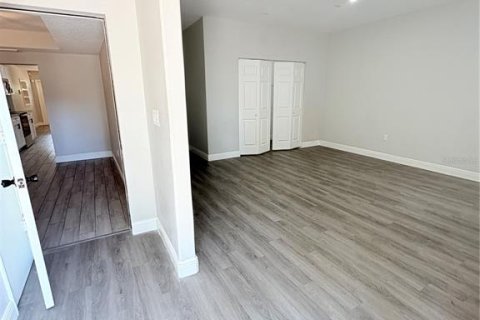 Villa ou maison à louer à Tampa, Floride: 4 chambres, 148.27 m2 № 1760201 - photo 17
