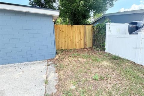 Villa ou maison à louer à Tampa, Floride: 4 chambres, 148.27 m2 № 1760201 - photo 24