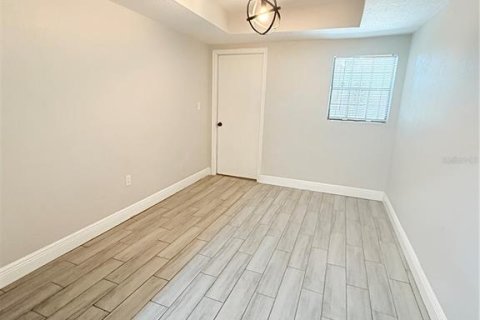 Villa ou maison à louer à Tampa, Floride: 4 chambres, 148.27 m2 № 1760201 - photo 15