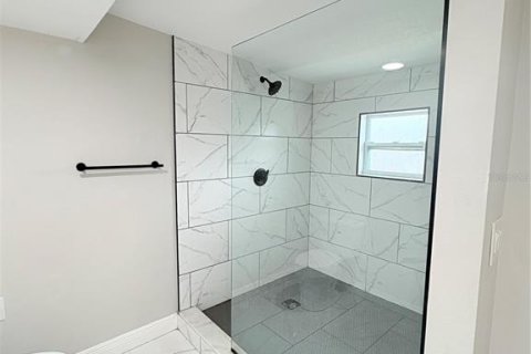 Villa ou maison à louer à Tampa, Floride: 4 chambres, 148.27 m2 № 1760201 - photo 8