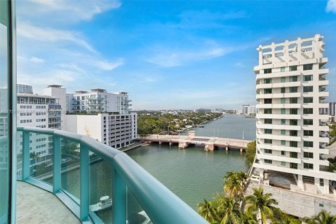 Copropriété à vendre à Miami Beach, Floride: 2 chambres, 120.77 m2 № 1985219 - photo 15