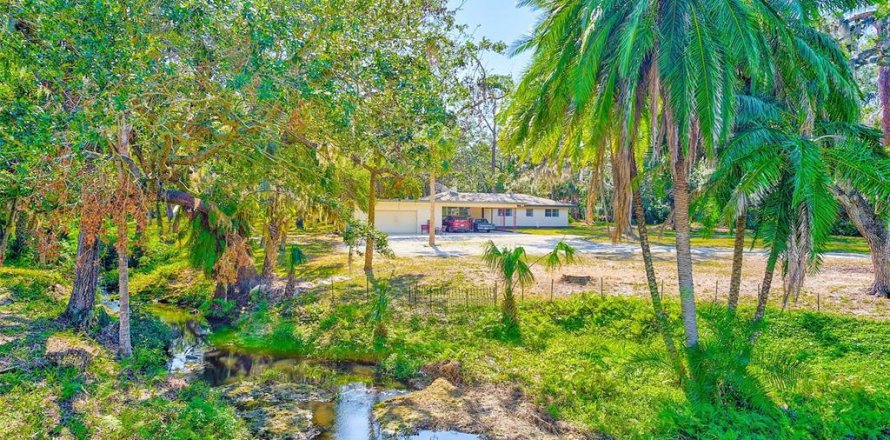 Villa ou maison à Largo, Floride 4 chambres, 158.12 m2 № 1547898