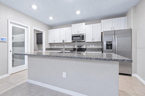 Villa ou maison à vendre à Wimauma, Floride: 5 chambres, 224.36 m2 № 2423996 - photo 4